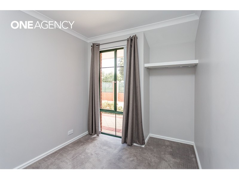 2 Pipit Close, Huntingdale WA 6110