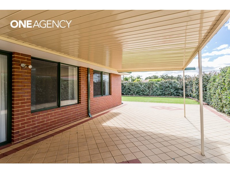 2 Pipit Close, Huntingdale WA 6110