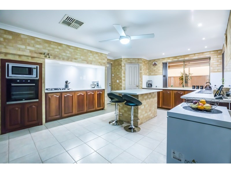4 Brigham Court, Gosnells WA 6110