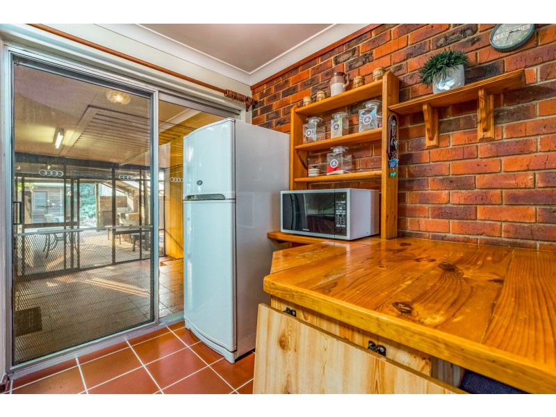 14 Melanda Street, Kelmscott WA 6111