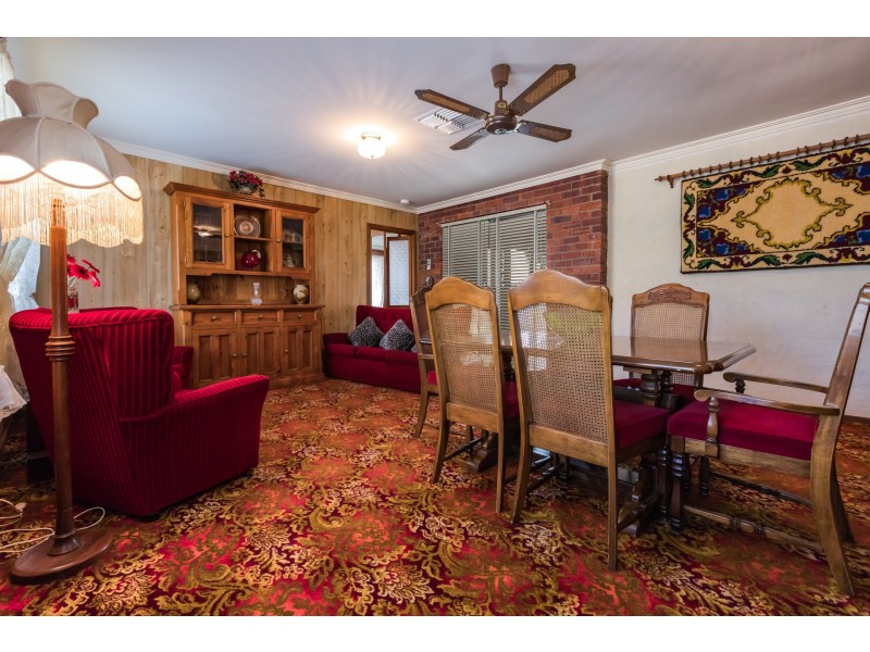 14 Melanda Street, Kelmscott WA 6111