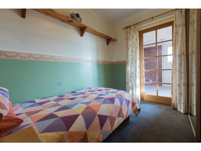 14 Melanda Street, Kelmscott WA 6111