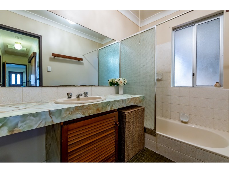 14 Melanda Street, Kelmscott WA 6111