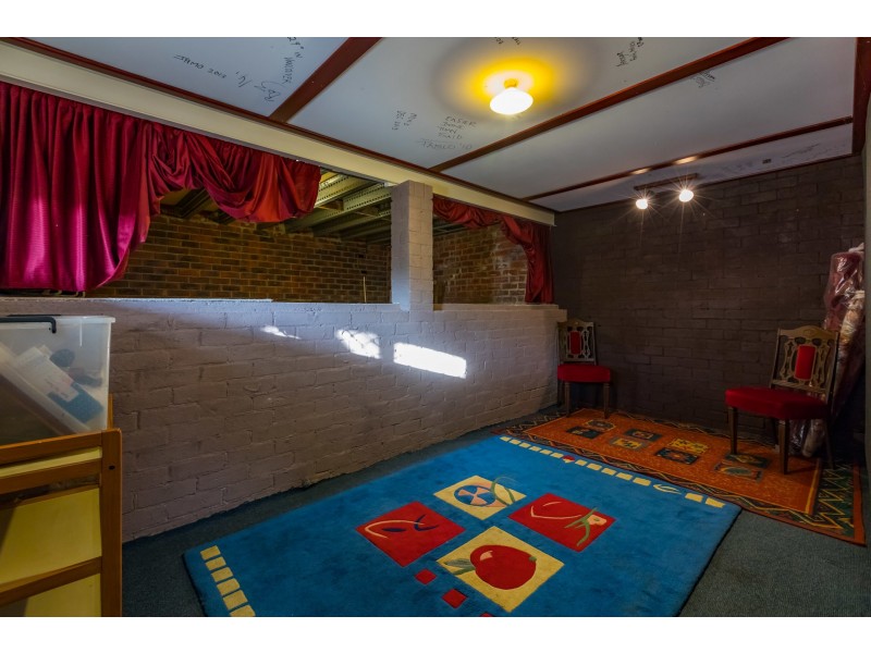 14 Melanda Street, Kelmscott WA 6111