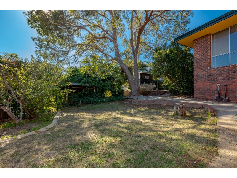 14 Melanda Street, Kelmscott WA 6111