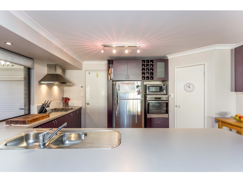 14 Judges Court, Huntingdale WA 6110