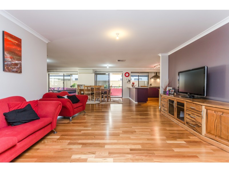 14 Judges Court, Huntingdale WA 6110