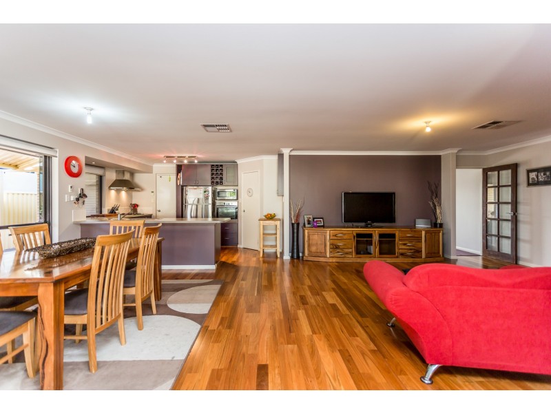 14 Judges Court, Huntingdale WA 6110