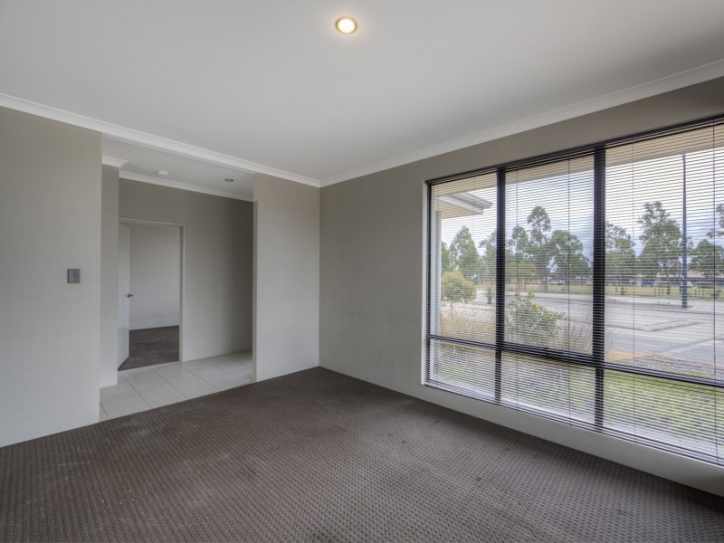 130 Elmridge Parkway, Ellenbrook WA 6069