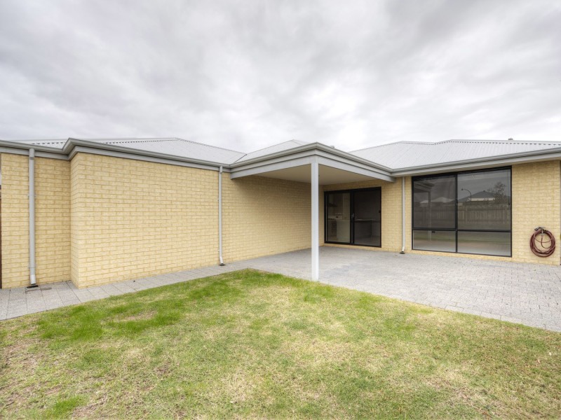 130 Elmridge Parkway, Ellenbrook WA 6069