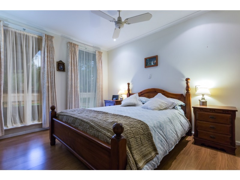 34 Regency Drive, Thornlie WA 6108