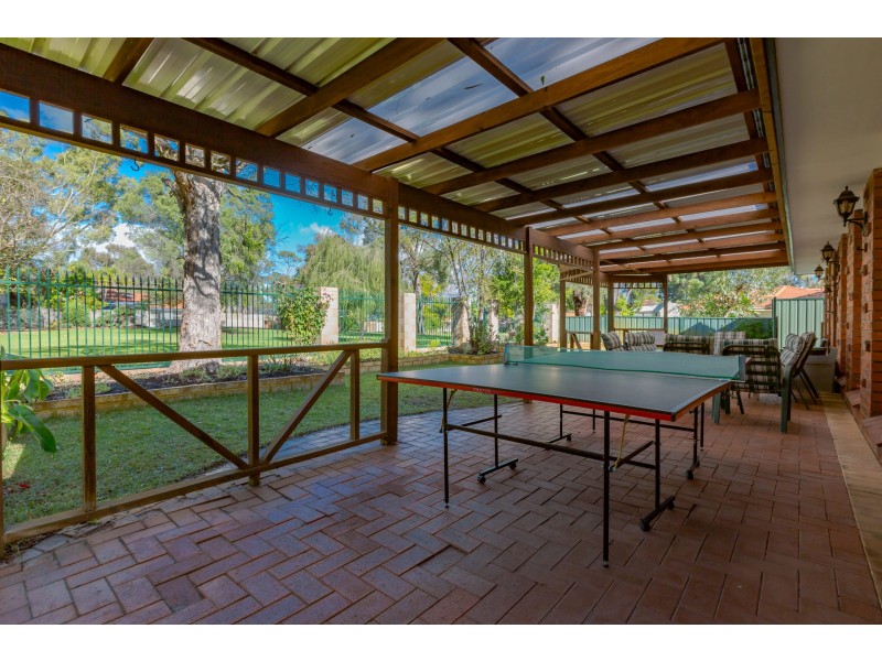 34 Regency Drive, Thornlie WA 6108