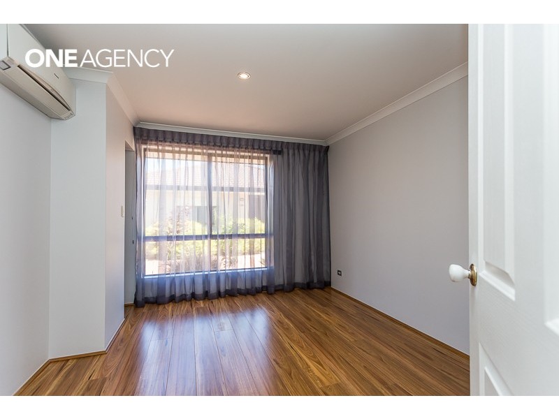 37D Renou Street, Queens Park WA 6107