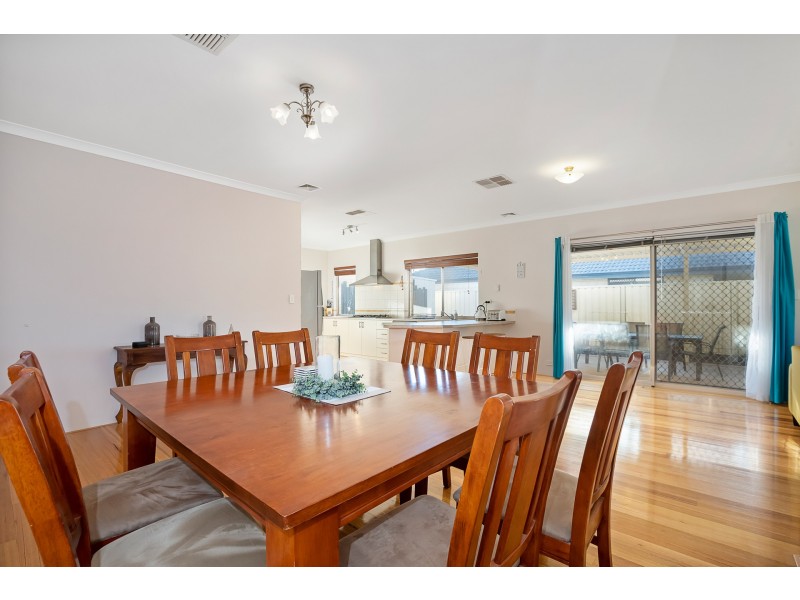 34 Reigate Street, Gosnells WA 6110