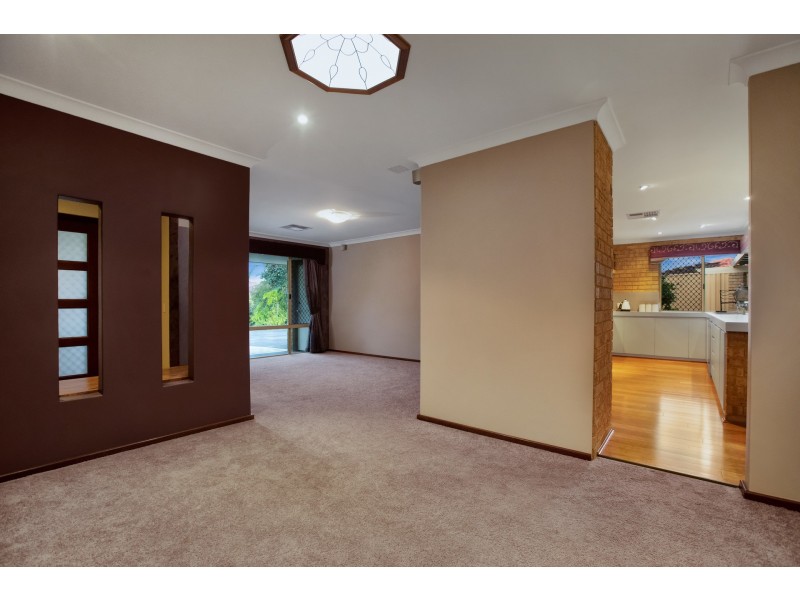 17 Conquest Court, Thornlie WA 6108