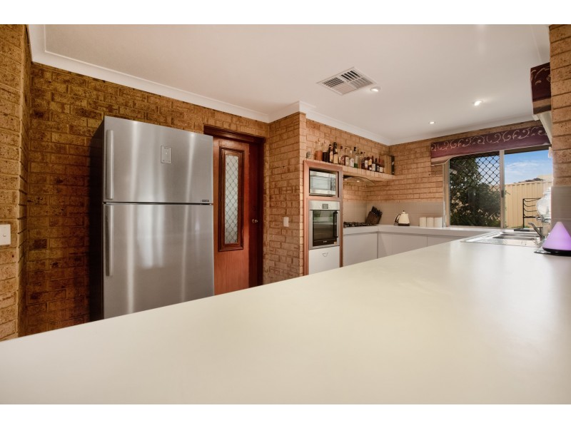 17 Conquest Court, Thornlie WA 6108