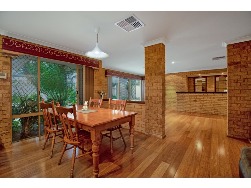 17 Conquest Court, Thornlie WA 6108