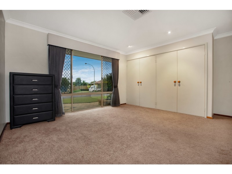 17 Conquest Court, Thornlie WA 6108
