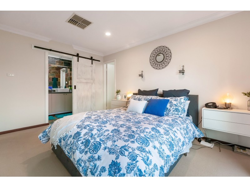 9 Bluebell Court, Thornlie WA 6108