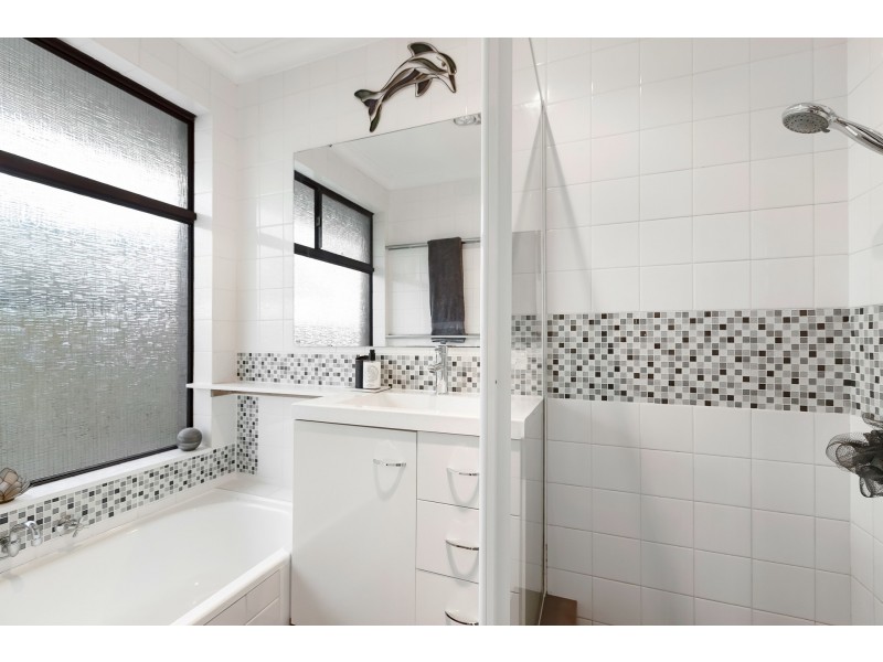 9 Bluebell Court, Thornlie WA 6108