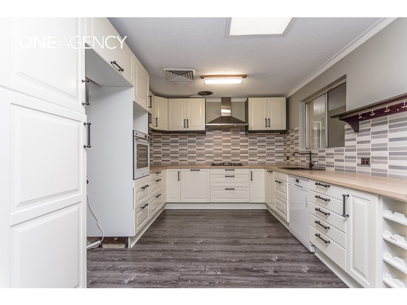 4 Mercer Place, Thornlie WA 6108