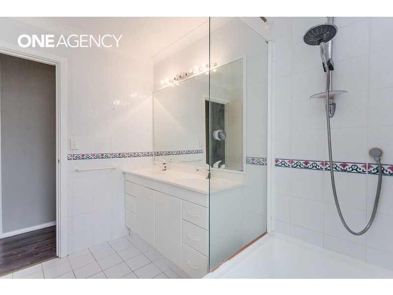 4 Mercer Place, Thornlie WA 6108