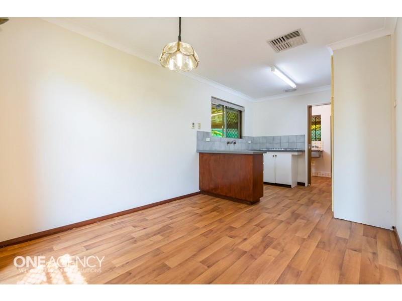 11 Cleve Way, Gosnells WA 6110