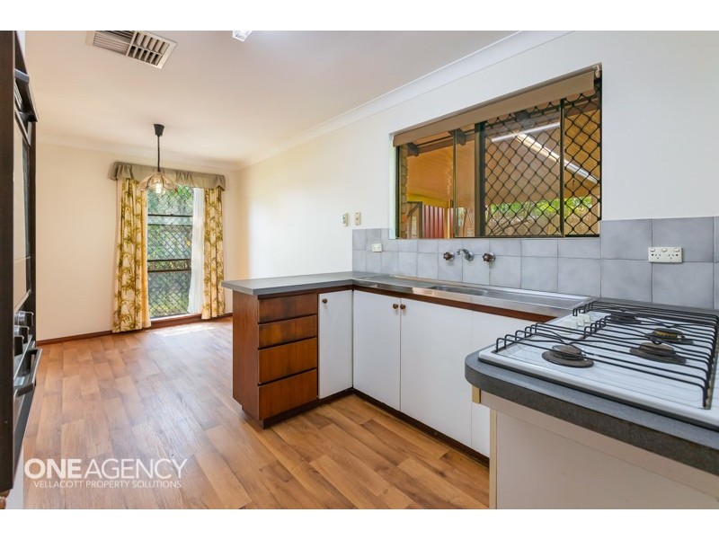 11 Cleve Way, Gosnells WA 6110