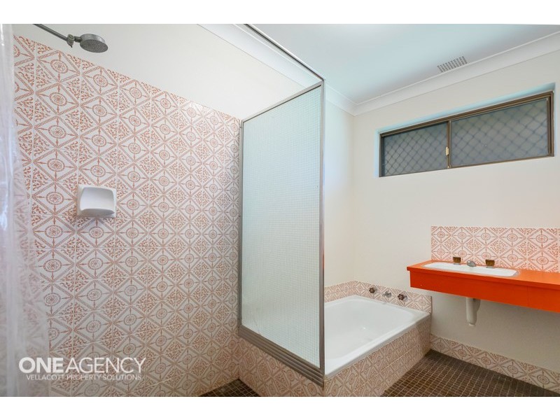 11 Cleve Way, Gosnells WA 6110