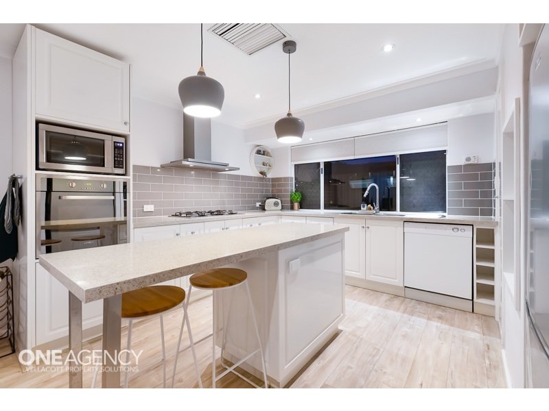 14 Sutherland Drive, Thornlie WA 6108