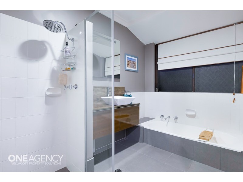 14 Sutherland Drive, Thornlie WA 6108