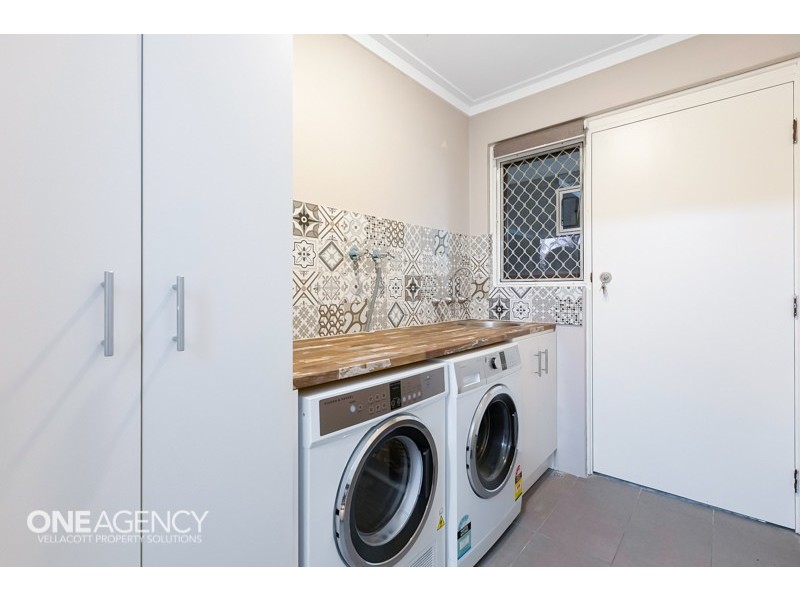 14 Sutherland Drive, Thornlie WA 6108