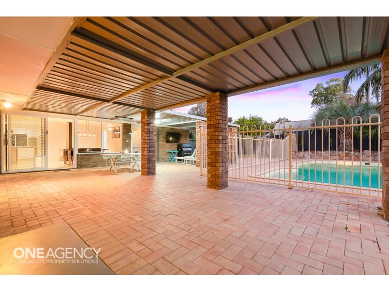 14 Sutherland Drive, Thornlie WA 6108