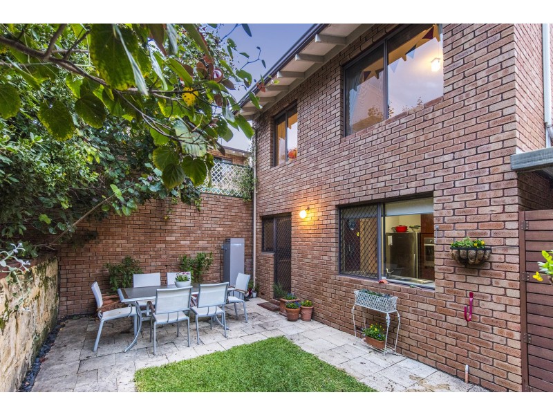 4/14 Ednah Street, Como WA 6152