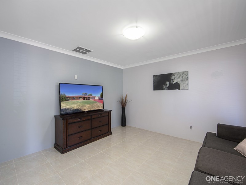 10 Isaacs Court, Huntingdale WA 6110