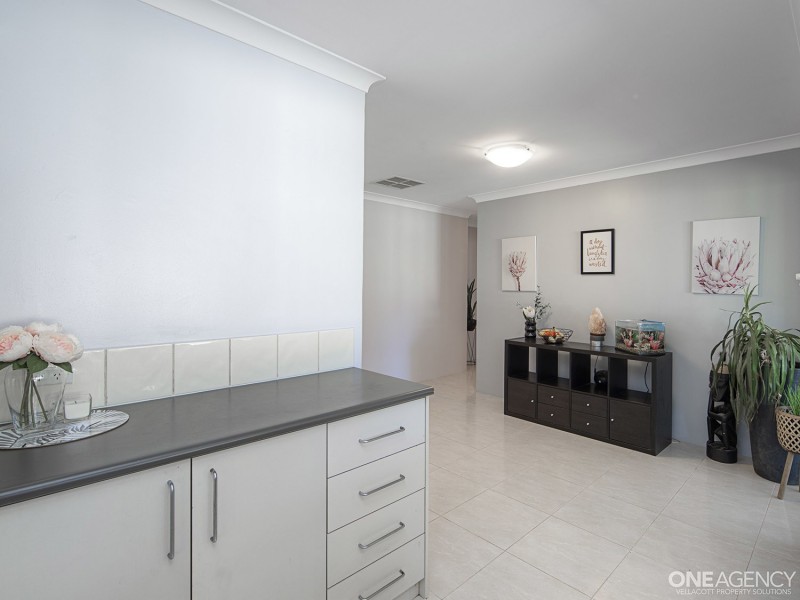 10 Isaacs Court, Huntingdale WA 6110