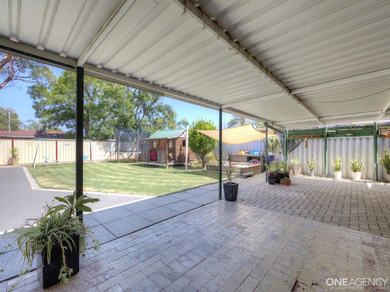 10 Isaacs Court, Huntingdale WA 6110