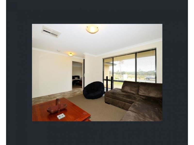 75 Colreavy, Baldivis WA 6171