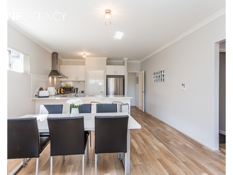 27 Vermont Grove, Wellard WA 6170