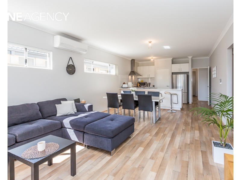 27 Vermont Grove, Wellard WA 6170