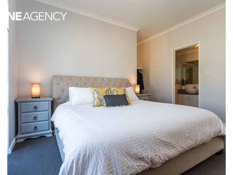 27 Vermont Grove, Wellard WA 6170