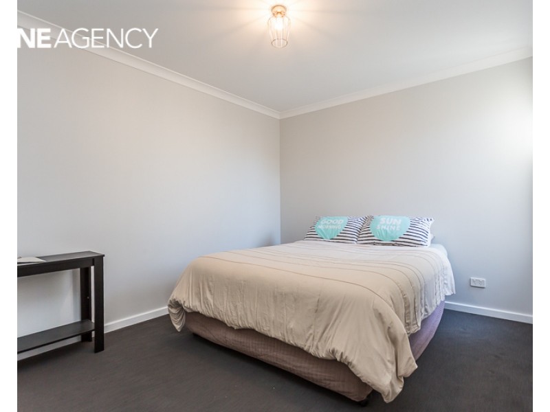 27 Vermont Grove, Wellard WA 6170