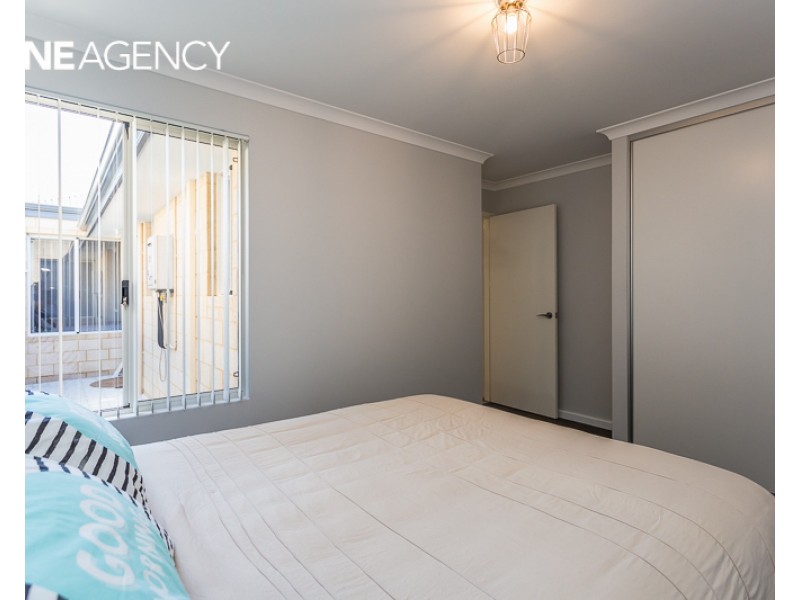 27 Vermont Grove, Wellard WA 6170