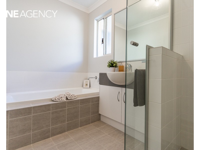 27 Vermont Grove, Wellard WA 6170