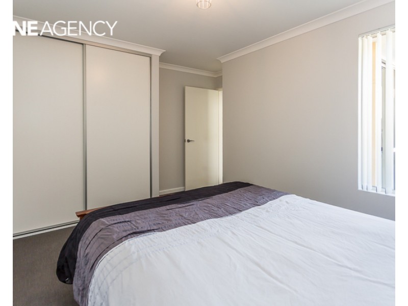 27 Vermont Grove, Wellard WA 6170