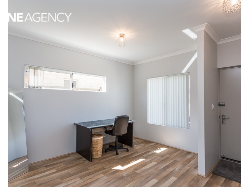 27 Vermont Grove, Wellard WA 6170