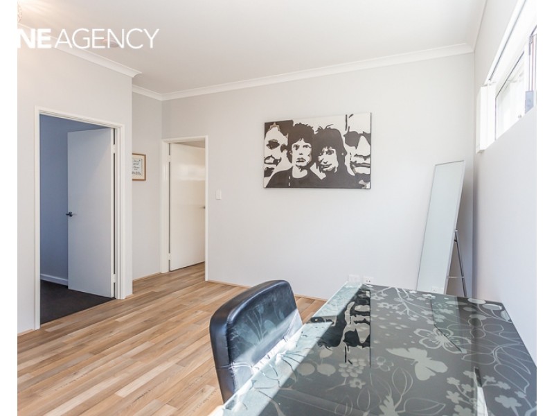 27 Vermont Grove, Wellard WA 6170