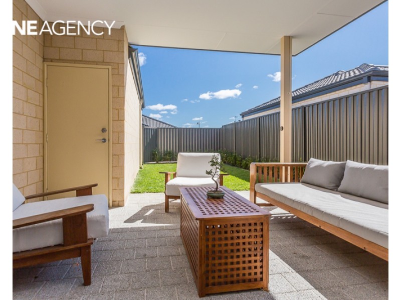 27 Vermont Grove, Wellard WA 6170