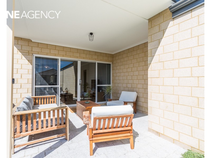 27 Vermont Grove, Wellard WA 6170