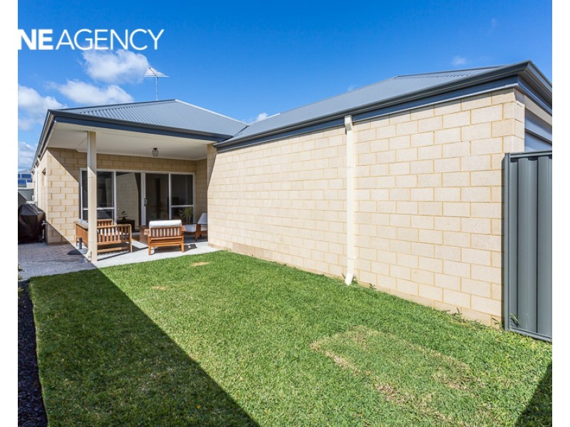 27 Vermont Grove, Wellard WA 6170